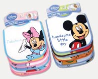 AD Sutton baby bibs